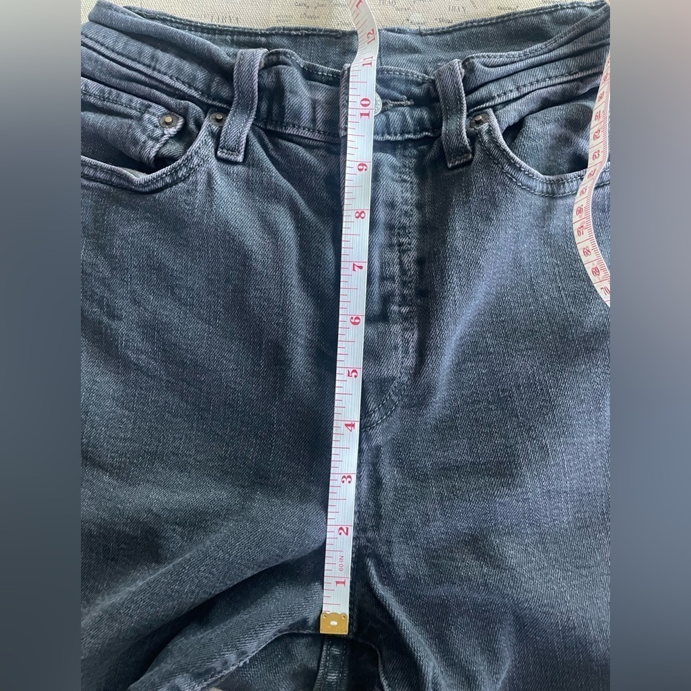 Levi’s 90s Gray/ Purple Wash High Rise Raw Hem Jeans Size 29 - Picture 10 of 14